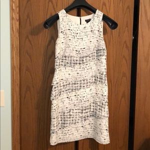 Sleeveless tiered dress